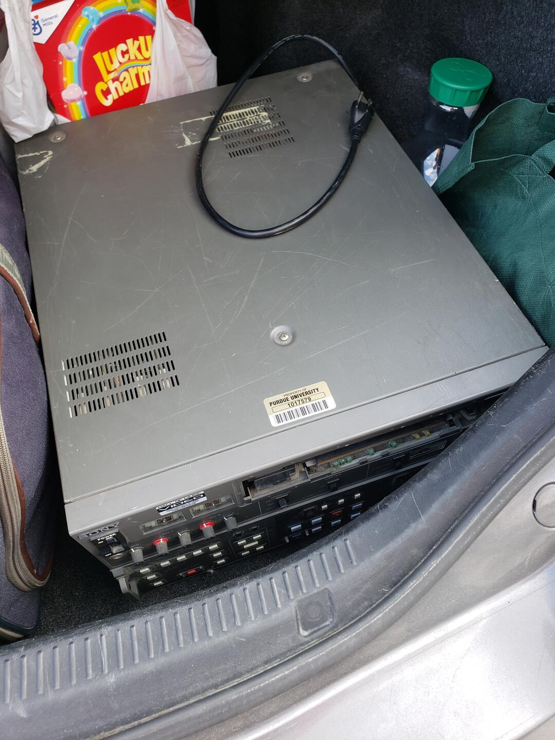 A large piece of AV gear in my car's trunk